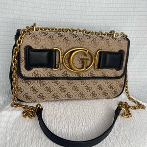 Guess aviana convertible crossbody bag NWT